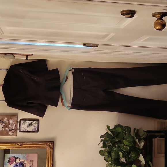 Guess 3 Piece Pants, Shorts, Jacket. Small - Picture 5 of 16